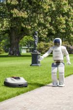 Honda Miimo Robotic Lawnmower 2012 года